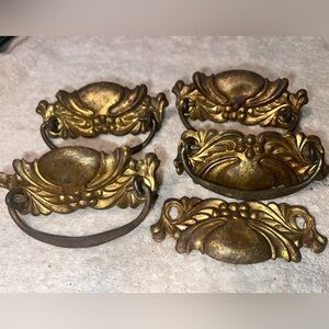 Set Of 5 Ornate Brass Tone Antique Dresser Drawer Handles Pulls Vintage Hardware